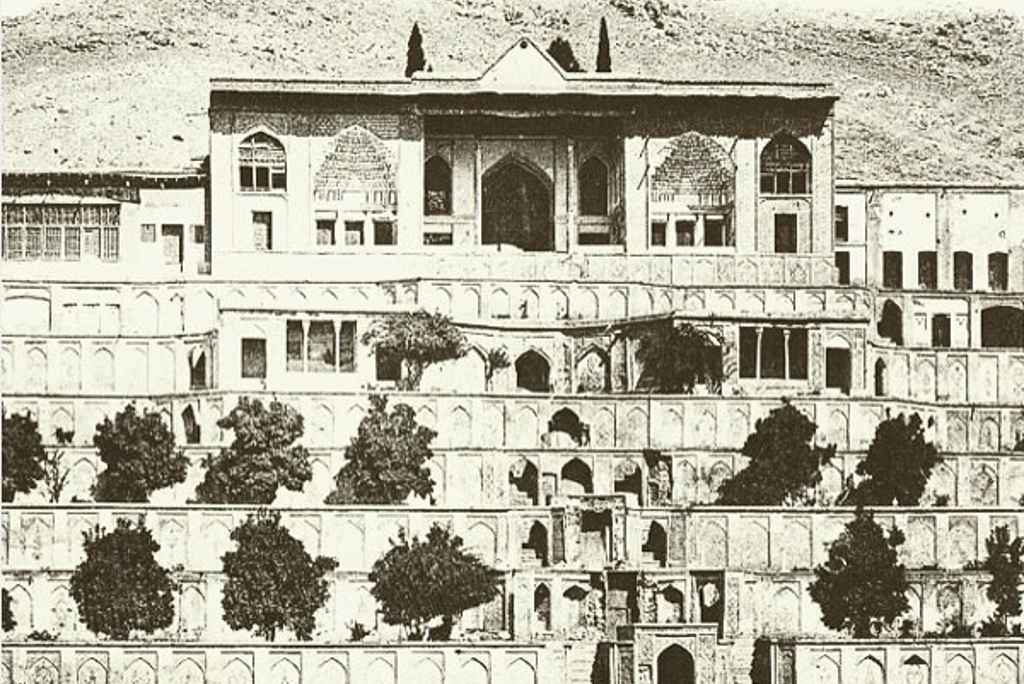 http://shahedanshiraz.ir/ -Shiraz Takht Garden
